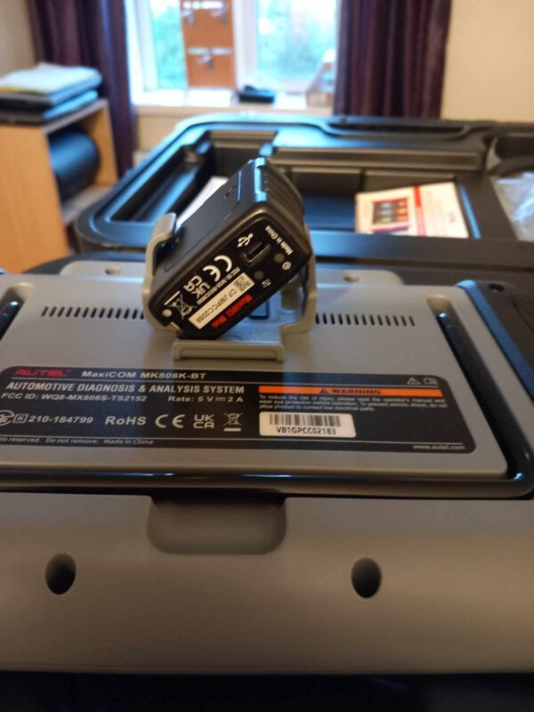 Autel MaxiCOM MK808K-BT diagnosis tablet ,scanner /tool