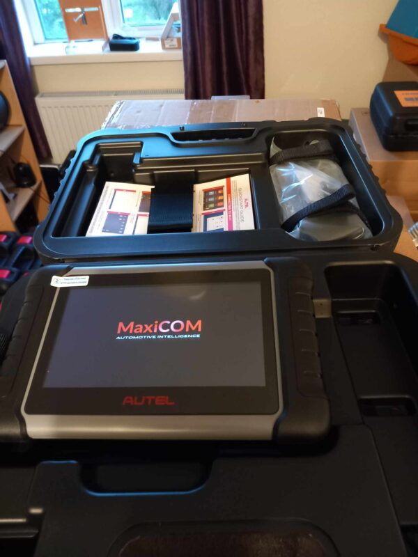 Autel MaxiCOM MK808K-BT diagnosis tablet car scanner